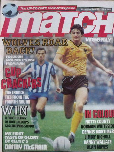 Match magazine soccer 29/01/1983 Poster Notts County team group