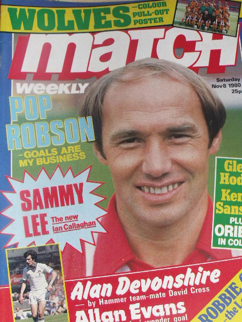 Match weekly magazine soccer 08/11/1980 Poster Wolves team group