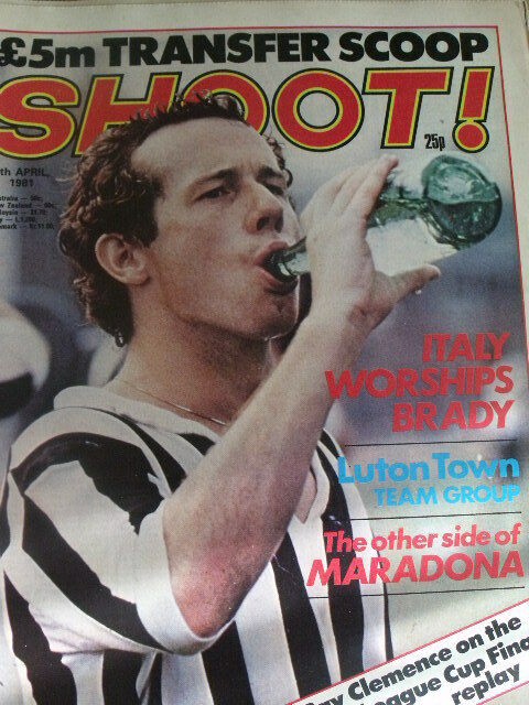 Shoot Magazine Soccer 04/04/1981 - Diego Maradona The 4 million dollar man