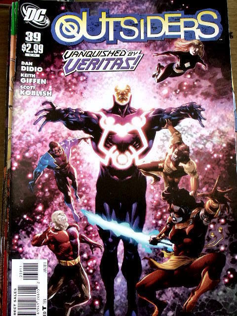 Outsiders n°39 2011 ed. DC Comics