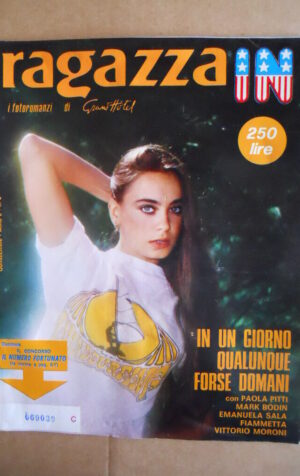 RAGAZZA IN Fotoromanzo  n°2 1979 POOH Kate Bush - con Paola Pitti  [G597]