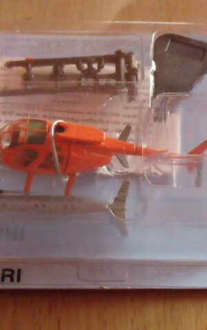 Elicottero Helicopter ITALERI ZK-HOQ Hughes 369 GREENPEACE Marine scala 1:100