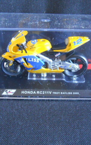 Die Cast Model Moto 1:24 HONDA RC 211V Troy Bayliss 2005 [N3-32 ]