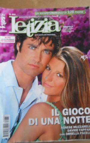 Rivista di Fotoromanzi LETIZIA n°688   [D58]