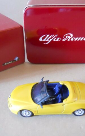 ALFA ROMEO Alfa SPIDER 1995 1:43 Die Cast Model SOLIDO in metal box [MV00]