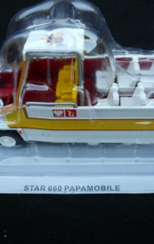 Legendary Cars FSC STAR 660 Papamobile  1:72 Die Cast  [MV39-3]