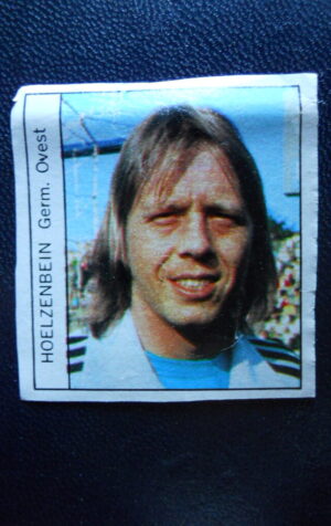 Figurina Calciatori Album GENTE MONACO 1974 GERMANIA OVEST HOELZENBEIN [AF]