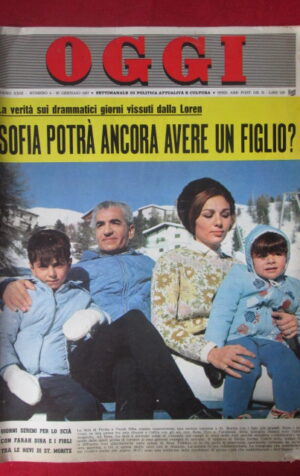 OGGI 4 1967 FARAH DIBA BEATLES BRITT EKLUND PIERRE CARDIN [G4]